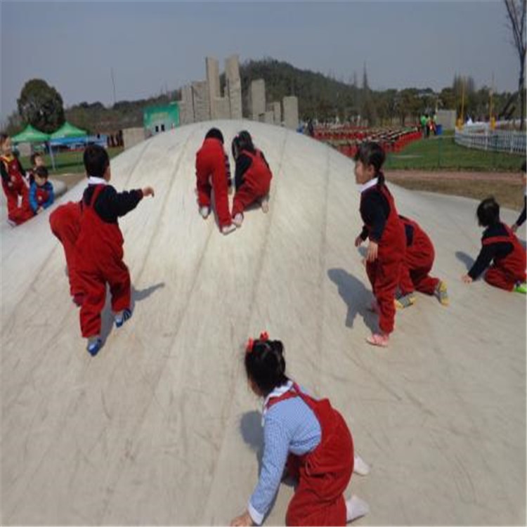 三穗大型公园蹦蹦